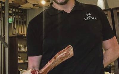 “Antzekotasun handiak daude Euskal Herriko eta Errumaniako gastronomien artean, biak uztartzen ditugu jatetxean”