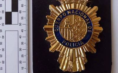 Cintruenigoko gizon bat atxilotu dute, Polizia Nazionalaren plaka faltsutu eta erabiltzeagatik