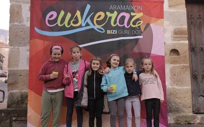 Euskararen Eguna, ospakizunek eta aldarrikapenek bat egingo duten eguna
