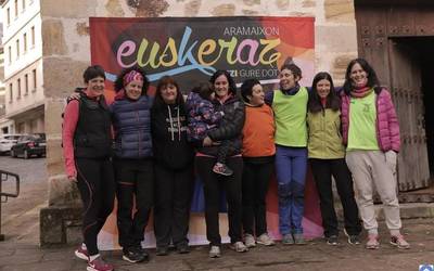 Euskararen alde lasterka Aramaion