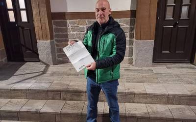 Zozkatu dugu bi lagunetzako txakolin dastatzea, On Gourmeten