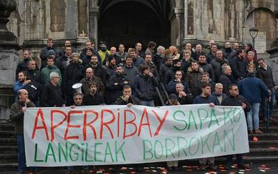 Sapa lantegian hitzarmena sinatu dute, hiru astez greban izan eta gero