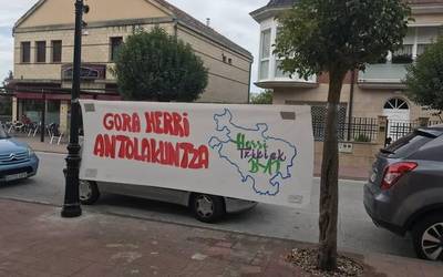 Herri Txikiak Bat egitasmoa zabaltzen jarraitzeko hitzordua Mendiolan