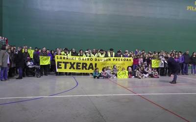 Mikel Otegi eta larriki gaixo dauden presoen etxeratzea eskatu dute