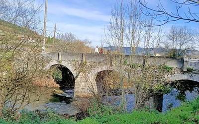 Urduñako mugetatik ibili ziren atzo Txarlazo taldeko kideak