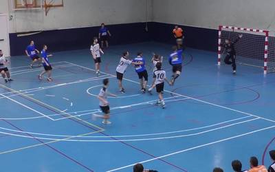 Garaipen garrantzitsua lortu zuen Ordizia eskubaloi taldeak, Zarautzen aurrean (32-27)