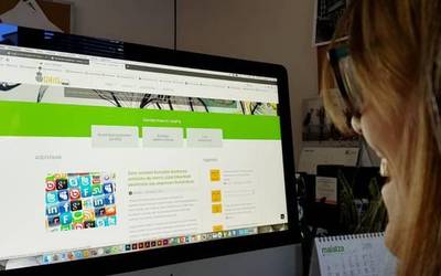 Udalak itzultzaile automatiko esperimentala txertatu du bere webgunean
