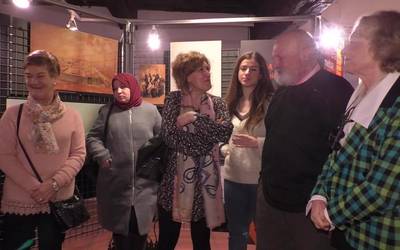 Elkar ezagutuz topaketa antolatu zuten Zumalakarregi Museoan