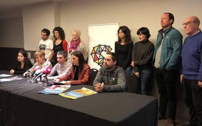 Sarek presoen aldeko manifestazioetan parte hartzera deitu du