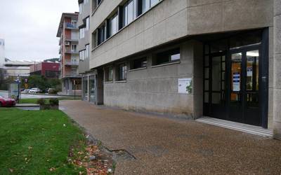 Anbulantzietarako sarrera eraikiko da Laudioko osasun zentroan
