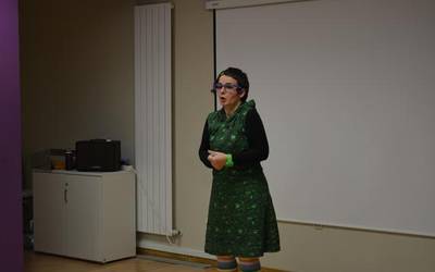 Bea Egizabalek barrez bete du Emakumeen Jaialdia