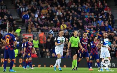 Alaves saririk gabe geratu da Bartzelonaren aurka
