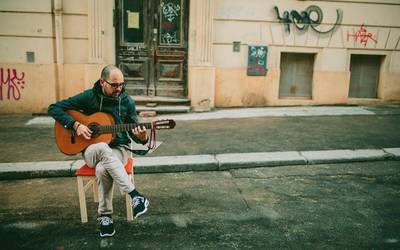 "Estatuan eta Hego Euskal Herrian mugituko naiz momentuz, baina Europara atera nahi dut ere"
