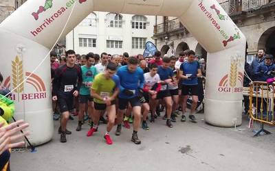 Ander de Luisek eta Oihana Azkorbebeitiak irabazi dute San Silbestre trail berrituan