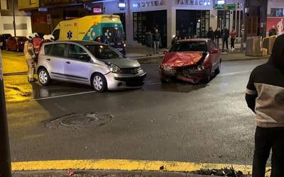 Bi zauritu egon dira Zumalakarregin gertatutako auto istripuan