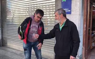 [BIDEOA] Abadiñoko Petiterenean jausi da erregetako loteriaren zati bat