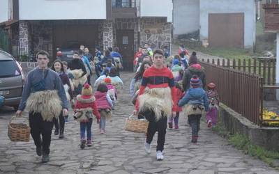 Joareak soinean dituztela ibili dira zubietarrak urtarrilaren 5ean