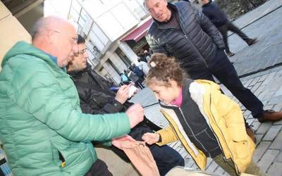 Indamendik zozkatu du Gabonetako otarra