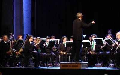 Udal Musika Bandak urteberri kontzertua eskaini zuen Sanagustin kulturgunean