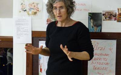 Ixabel Agirresaroberen ipuin kontaketa saioa izango da hilaren 18an Ekoetxean