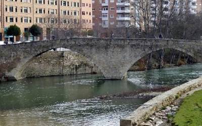 Santa Engraziko presaren konponketak ez du Ebroko Konfederazio Hidrografikoaren oniritzirik