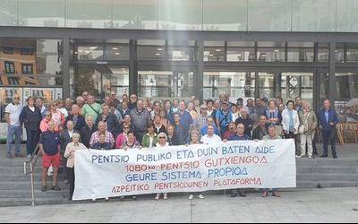 Astelehenean itzuliko dira Azpeitiko pentsiodunak plazara