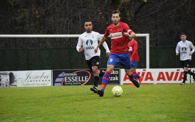 Bi talde nagusien garaipenekin hasi du urte berria Anaitasuna futbol taldeak