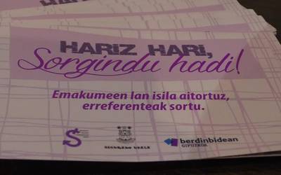 'Hariz hari, sorgindu adi' ibilaldi gidatu berria egindo dute igandean Seguran