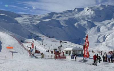 DBHko gaztetxoentzat eski irteera antolatu du Txurrumuskik