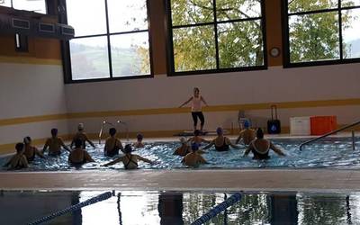 Ikastaroak ezagutzeko ate irekien jardunaldia egingo dute Karela kiroldegian