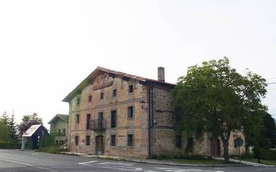 Lanengatik abiadura gehiago mugatu dute errepidean