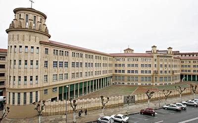 Delituak ez preskribatzeko eskatu dute Elizaren abusuen biktimek