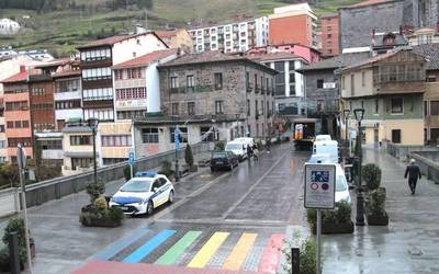 Datorren astean margotuko dute erdigunea gorriz