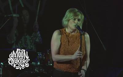Moonshakers talde bilbotarraren rockak bete du gaztetxea