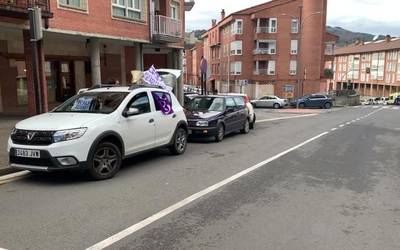 Debagoieneko feministek grebarako deialdia egin dute urtarrilaren 30erako