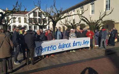 Pentsio duinak aldarrikatzen segitzen dute