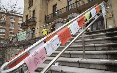 Getxoko akuarioa ixteko "benetako arrazoiak" argitzea eskatu dute langile grebalariek