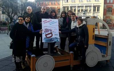 D eredu publikoaren "itsasontzira igo" eta "emozioz beteriko bidaia" abiatzea proposatu du NIZEk