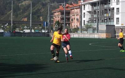 Bi partida irabazi dituzte Orioko futbol taldeek asteburuan