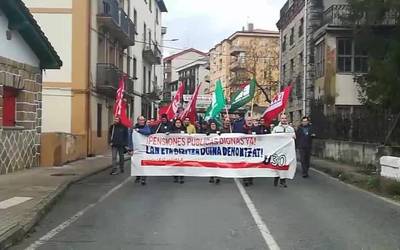 Manifestazioa egin dute Altsasun