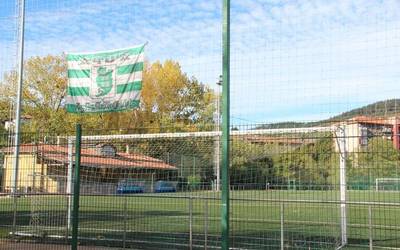 Aho batez arbuiatu dituzte asteburuko futbol partidako irain arrazistak Arrankudiagako EH Bilduk eta EAJk