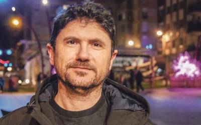 “Aldaketa soziala izan zen gogorrena Estatu Batuetara bizitzera joatean”
