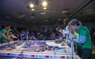 First Lego League-a jokatuko dute bihar bailarako lau ikastetxetako ikasleek