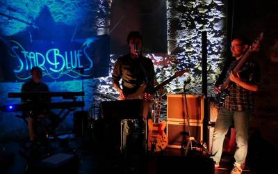 StarBlues taldeak "Hitz gatibuak" bigarren diska aurkeztu zuen