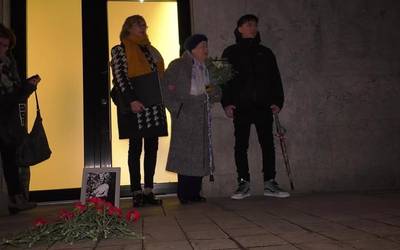 Amasa-Villabonako Bizikidetza eta Memoria batzordeak antolatuta, bederatzi herritarrei omenaldia