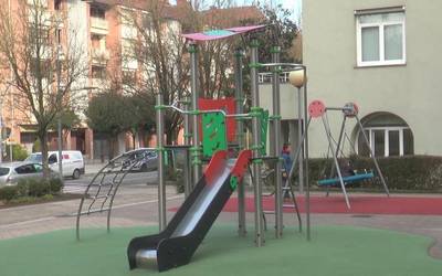 Larrea auzoko parkean estalpea eraikiko dute