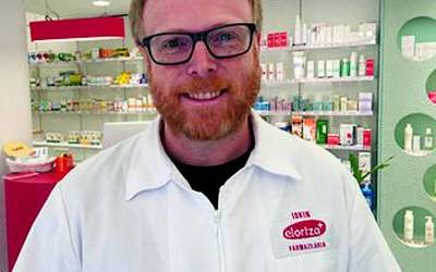 "Jendea aho maskarak erostera etorri da botikara, eta  agortuta daude”