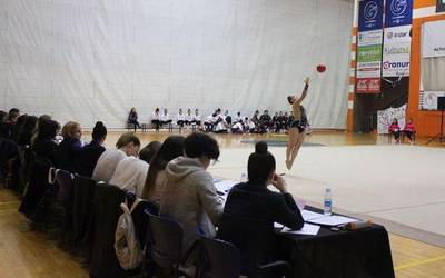 Gimnastika Erritmikoko Euskadiko Bakarkako Txapelketa jokatuko dute bihar kiroldegian