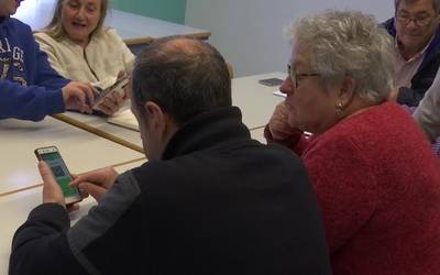 Teknologia berriekin trebatzeko ikastaroa egin dute Elgetako KZgunean