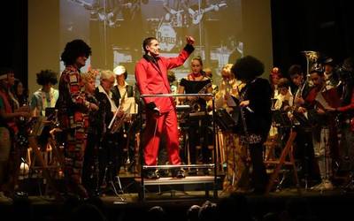 Musika Bandaren kontzertuak Zaldibar antzokia bete du